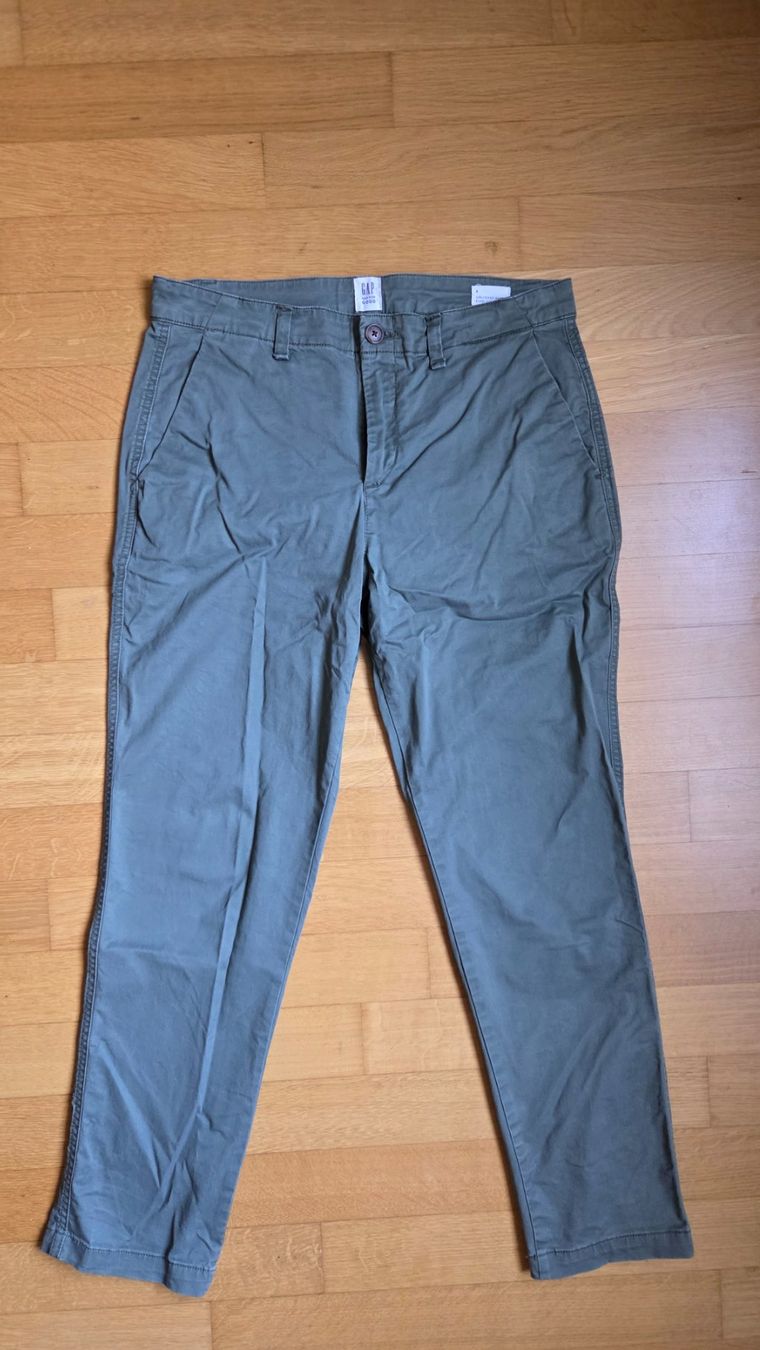 Gap Pantaloni: GAP Girlfriend Chino Khaki – Usato da Fislisbach venduto da Maieriisli25
