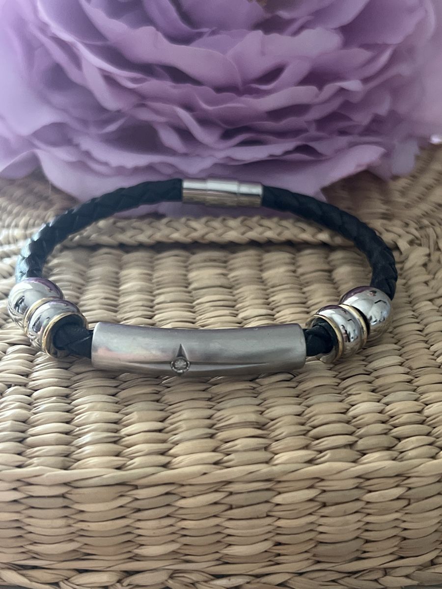 Armbänder & -reifen: Schönes Lederarmband – Gebraucht aus Seon von Sunny-Schmuck78