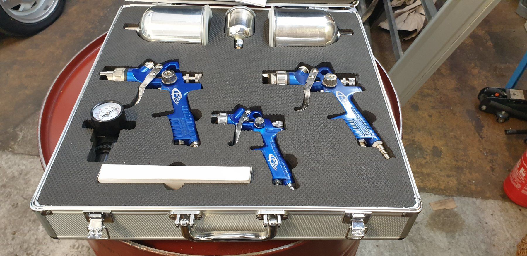 Tutti gli attrezzi: Spritzpistolen Set – Nuovo e nell'imballaggio originale da Müllheim Dorf venduto da Linus18