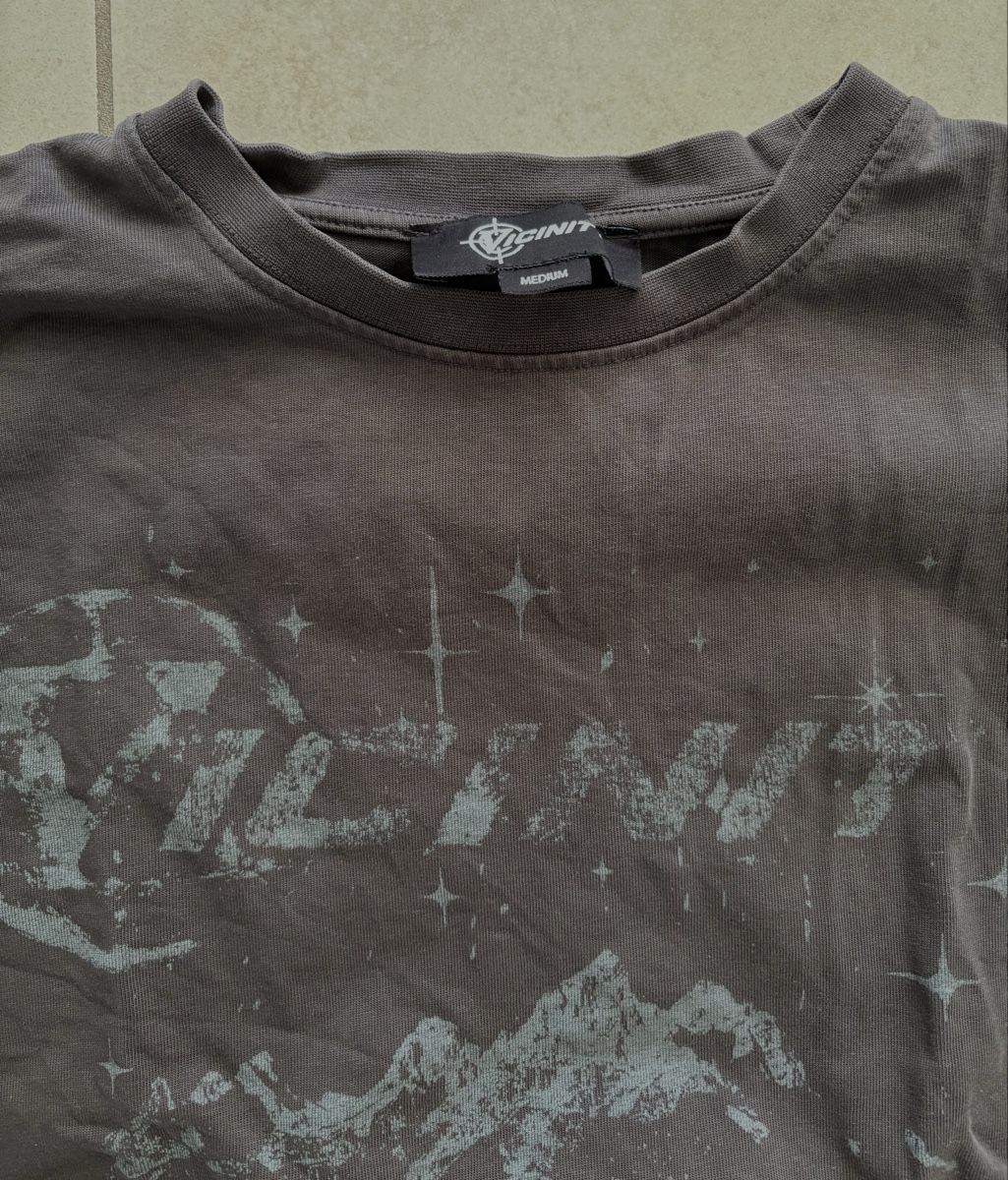 T-shirt: Vicinty Oversized Shirt (M) – Usato da Wettingen venduto da gabric58 1