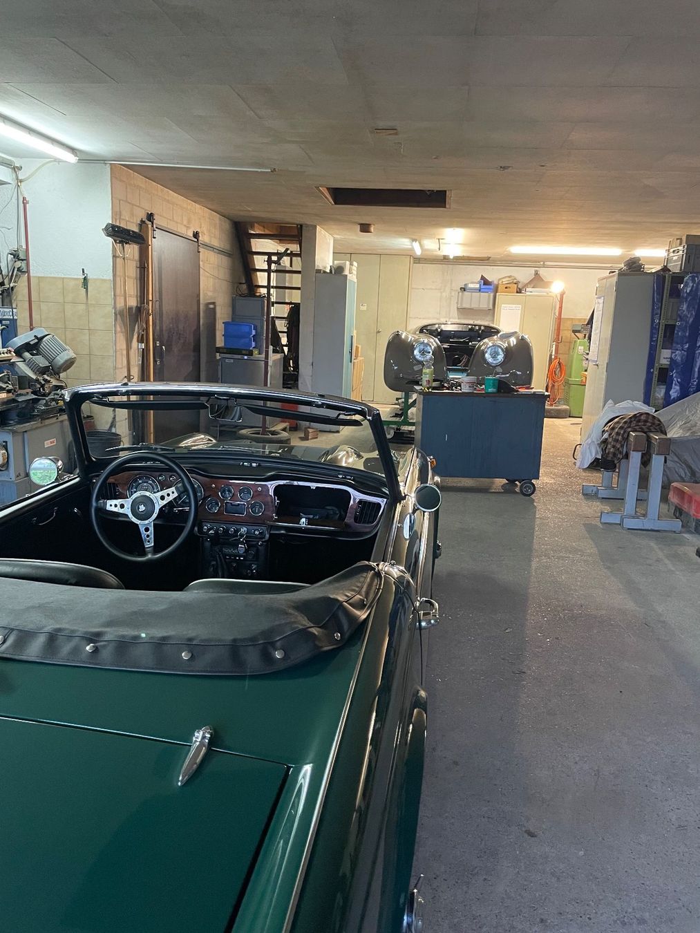 Triumph Automobili: Triumph TR4A – Usato da Zürich venduto da rafi121 8