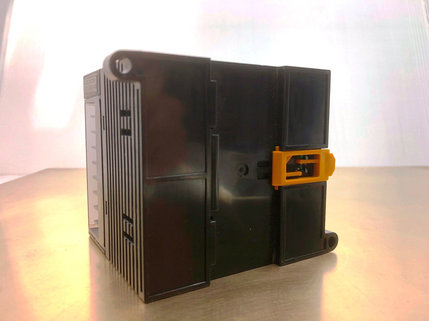 Omron Componenti elettronici: Omron SYSMAC CP1L – L14DT1-D Programmable Controller – Usato da Laufenburg venduto da Sirluger 5