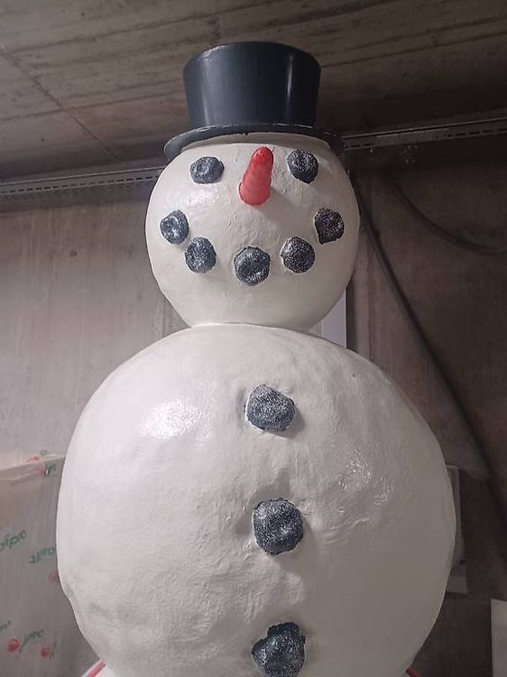 Tutte le decorazioni: XXL Deko Schneemann 2.90m für Weihnachten ⛄☃️❄ – Usato da Hinwil venduto da Finini 1