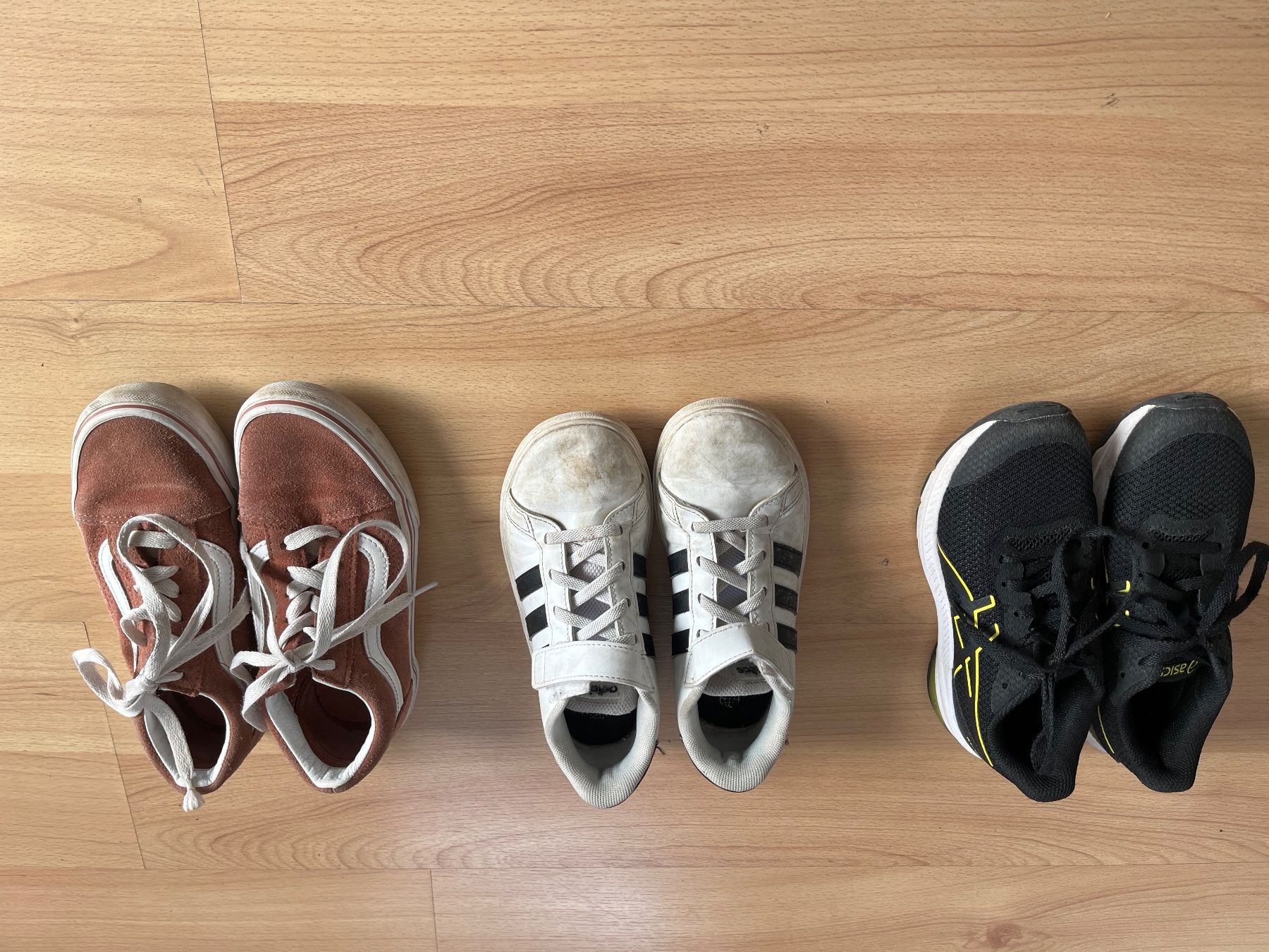 Schuhe für Jungen: Kinder Schuhe Grösse32 – Gebraucht aus Schaffhausen von mont_75mm 2