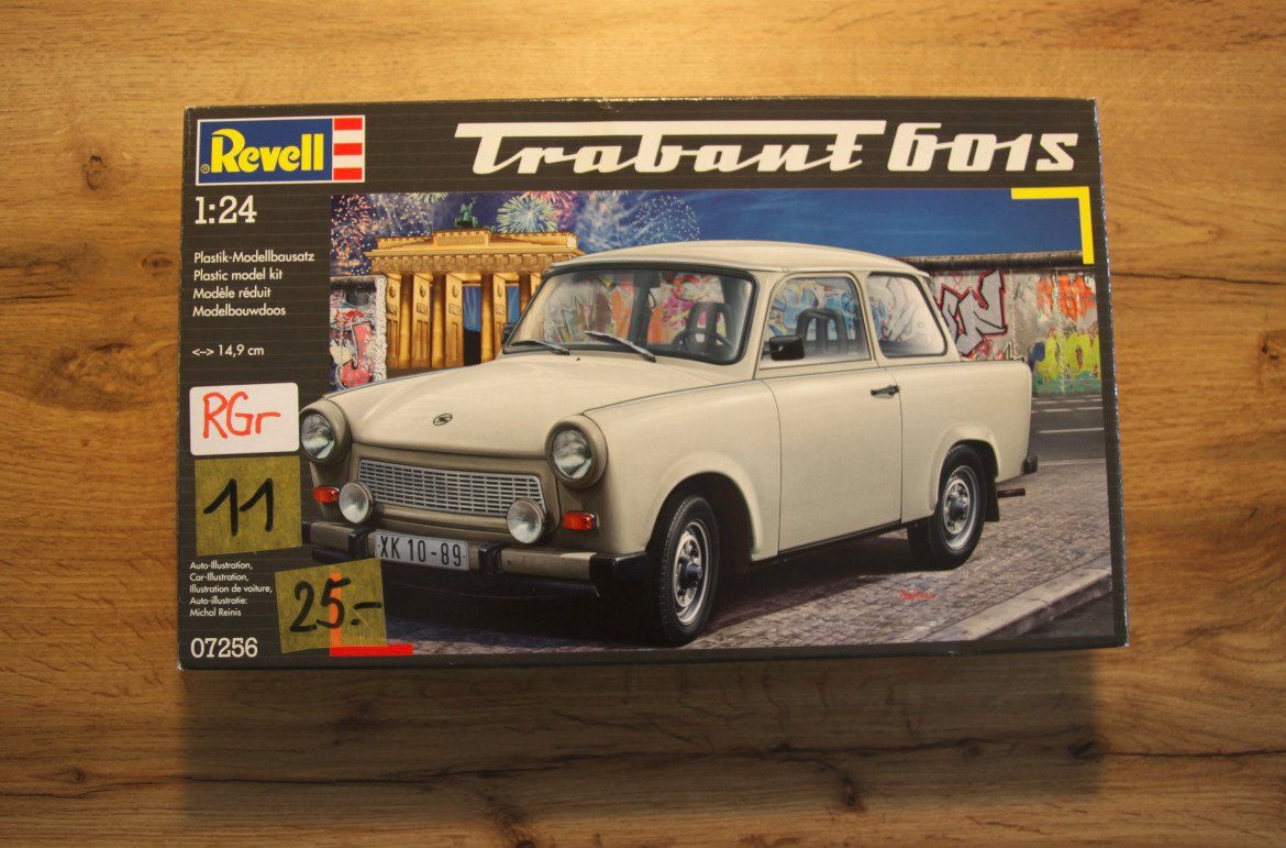 Revell Modellautos: Revell "Trabi" 1:24 Bausatz – Neu und originalverpackt aus Riehen von Revodidi