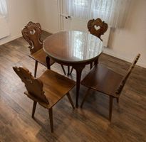 Nussbaum Tisch Stuhl Stabellen Antik