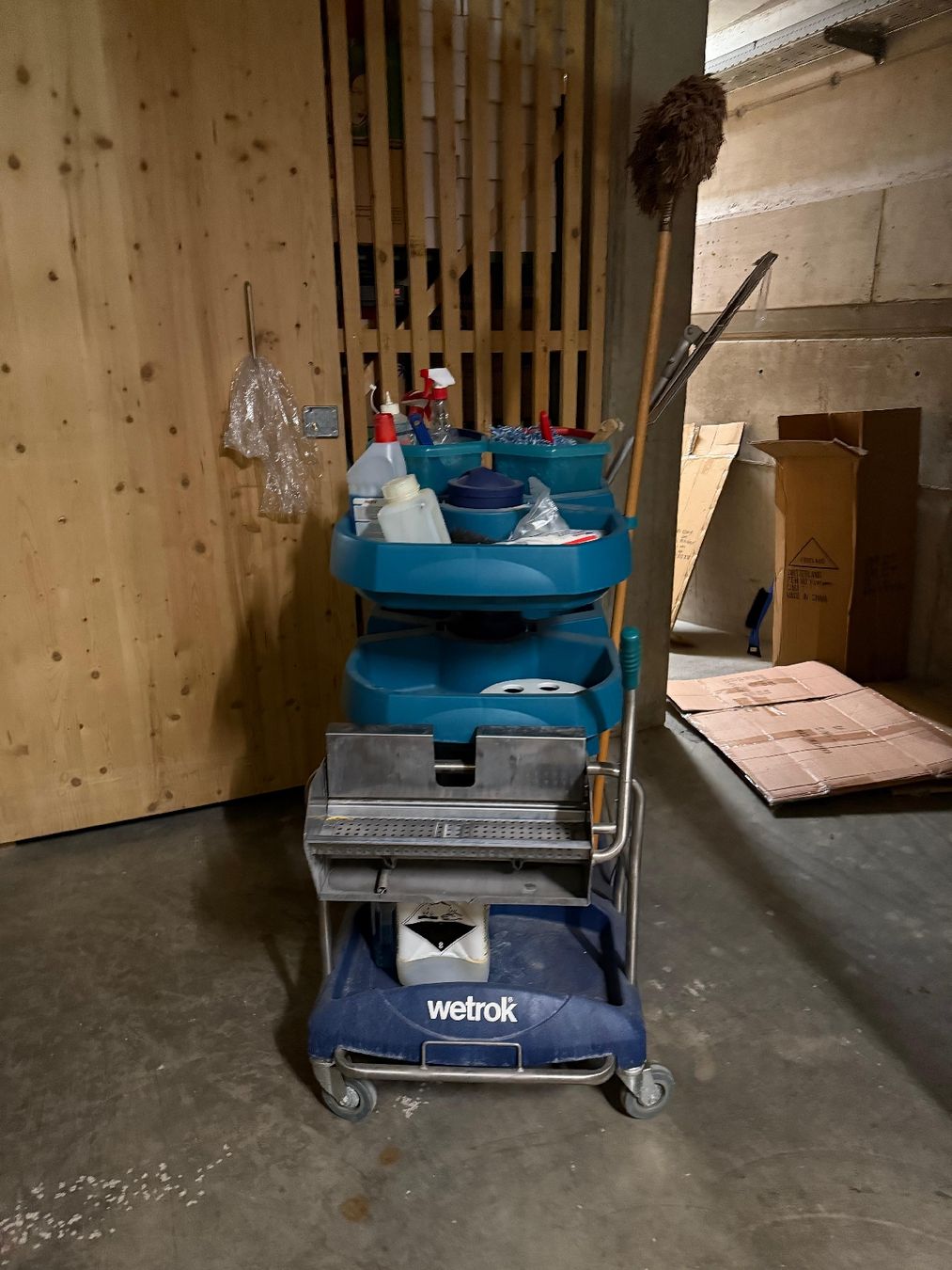 Altro per la casa: Wetrok professioneller Putzwagen – Nuovo (secondo la descrizione) da Zürich venduto da El_samu
