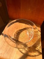 Grosse Glasschale  transparentes Strukturglas, breiter Rand