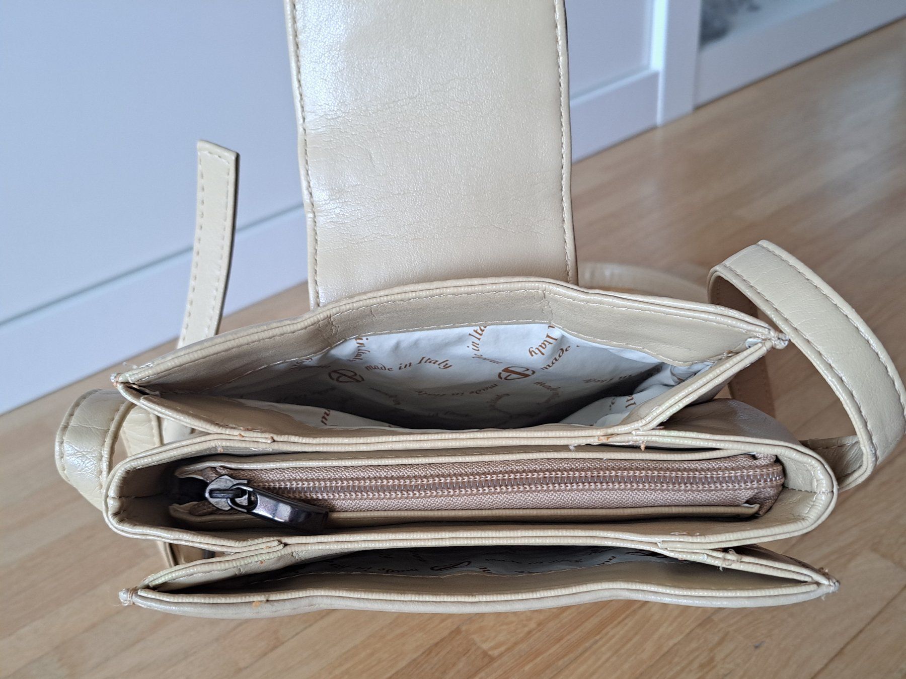 Borse da donna: Elégant sac à main beige – Nuovo (secondo la descrizione) da Le Mont-sur-Lausanne venduto da olatiu 6