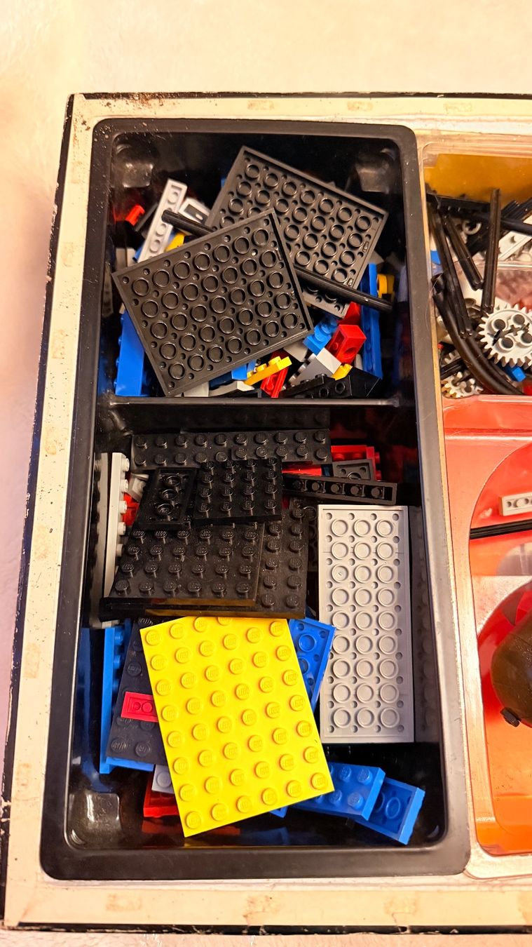 Lego Giocattoli: Kiste mit alten Legosteinen – Usato da Würenlos venduto da JRP_71 1