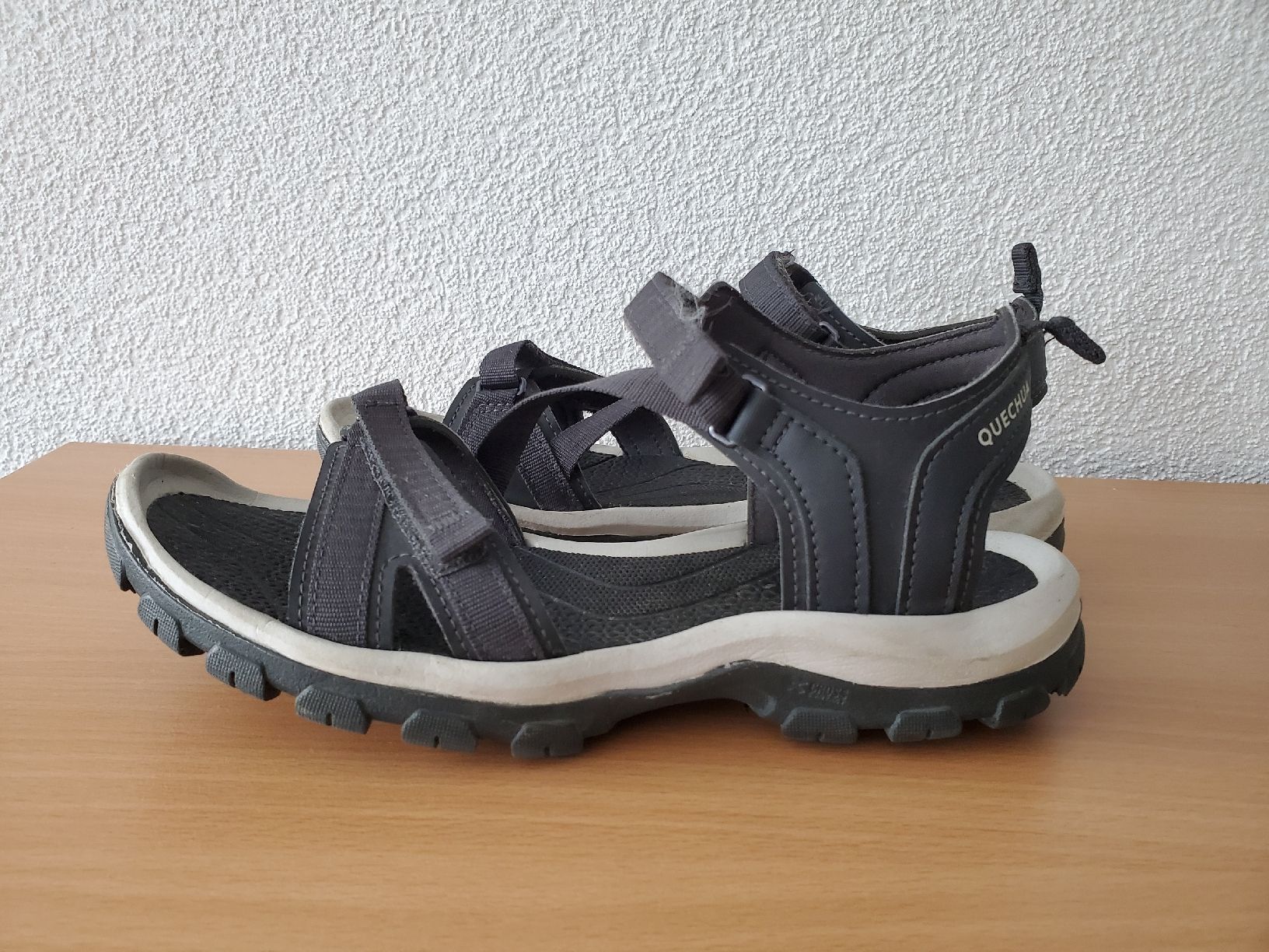 Decathlon Scarpe da donna: Quechua Sandale 37.5 – Usato da Schwarzsee venduto da dergli01 2