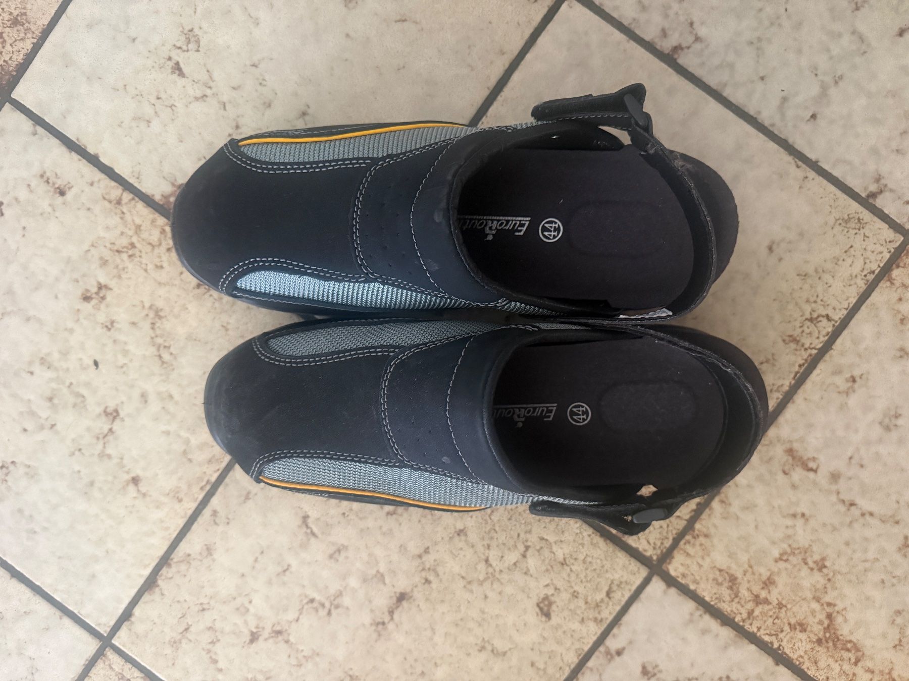 Scarpe da uomo: Sicherheitsschuhe – Usato da Gossau SG venduto da FarmerSim