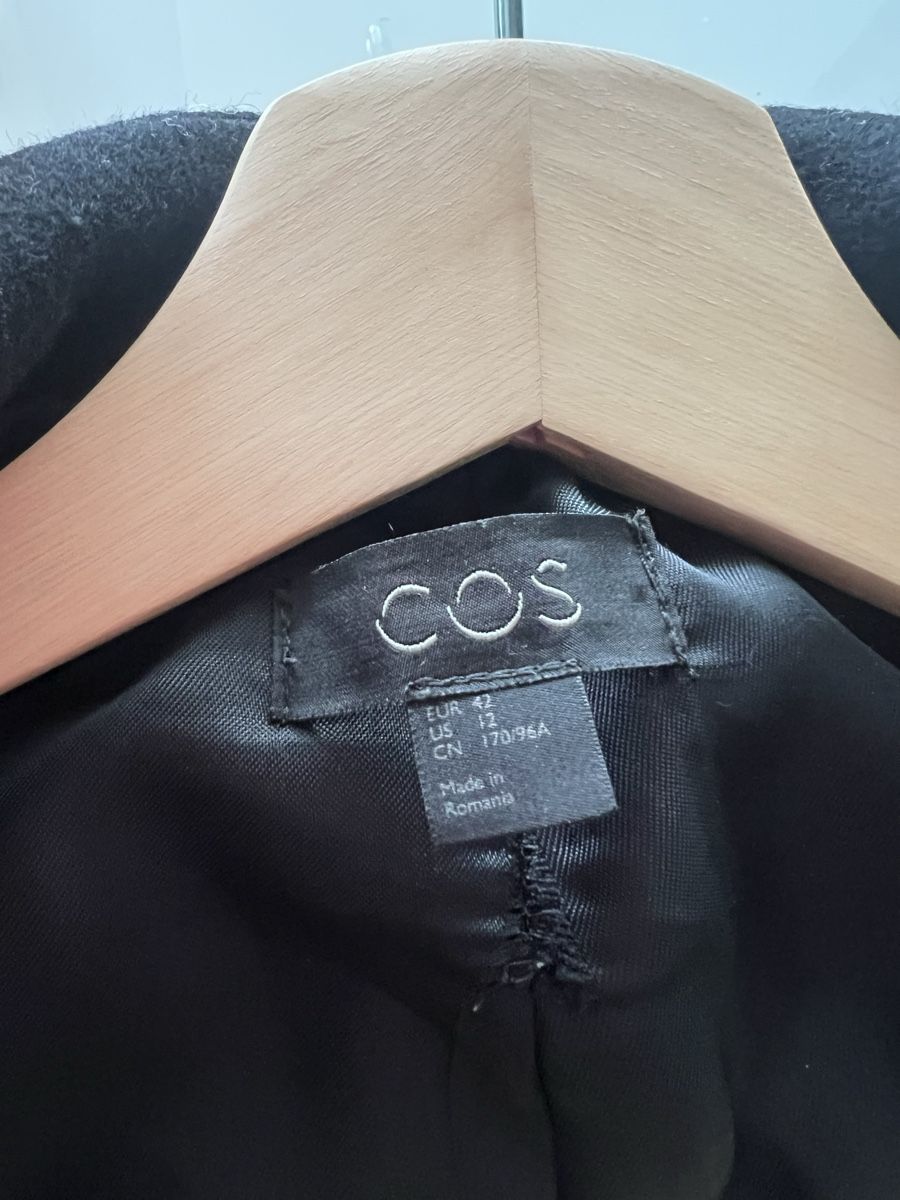 Cos Cappotti: Manteau COS noir – Usato da Vevey venduto da Stef_couture 2