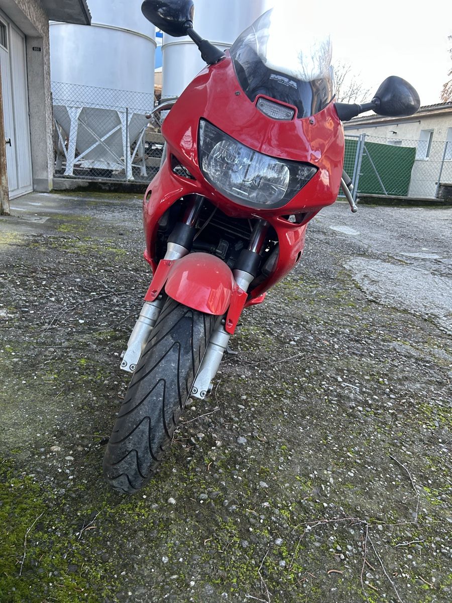 Honda Strada: Honda vtr1000f start – Difettoso da Ecublens VD venduto da RodrigoFortunato249 5