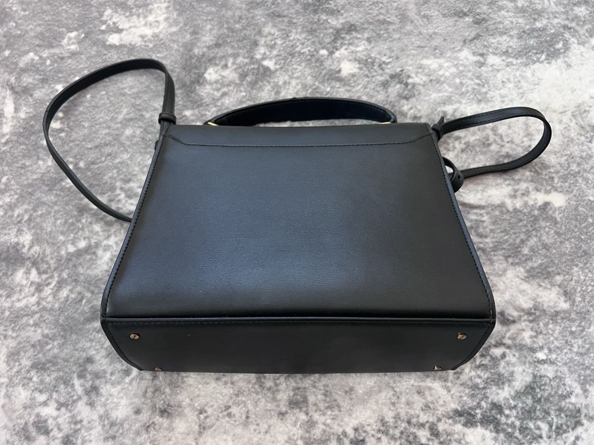Taschen: Saint Laurent – Neu und originalverpackt aus Wattwil von SchweizIT 2