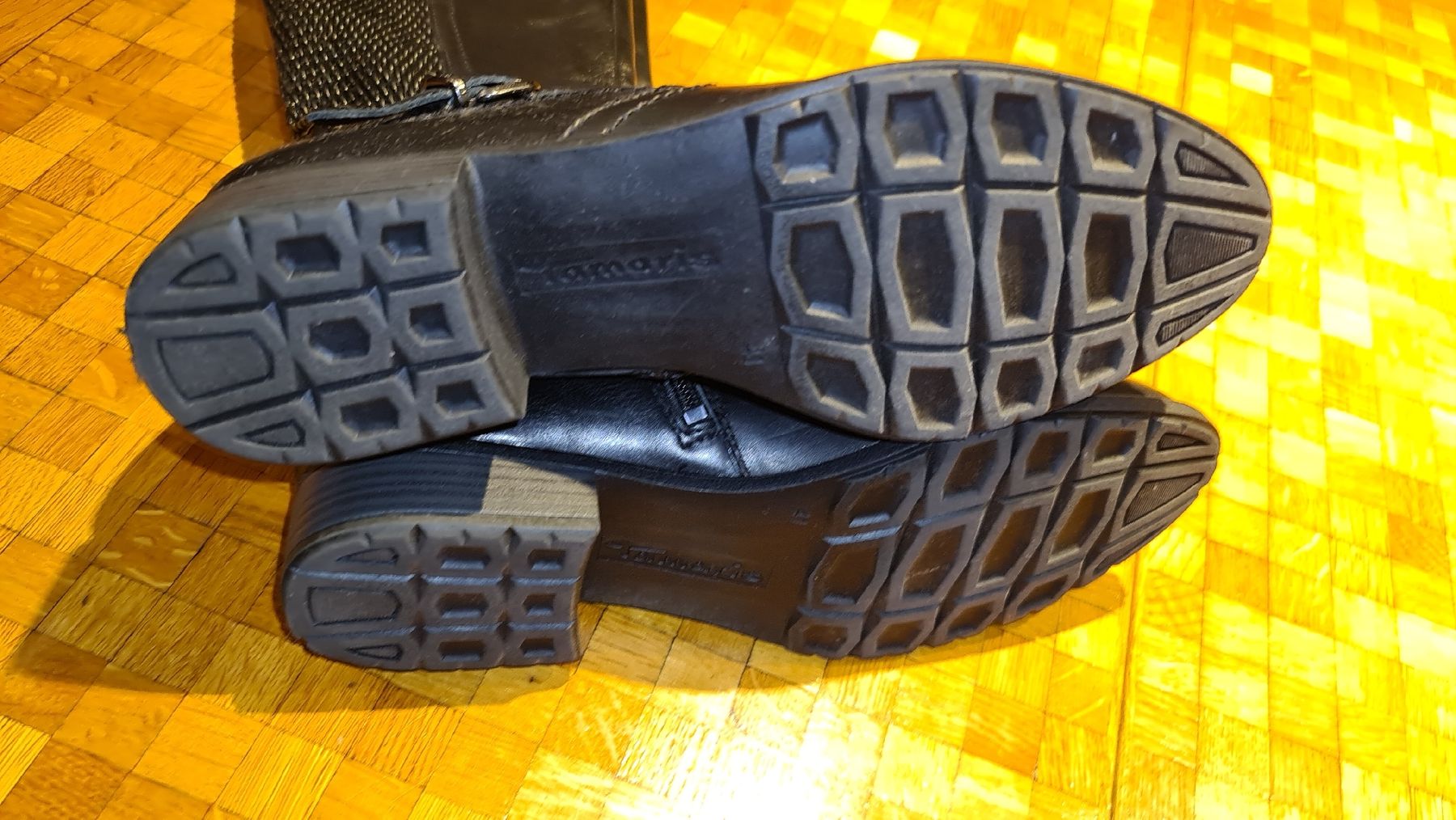 Tamaris Scarpe da donna: Schicke Tamaris Stiefel Gr. 41 – Nuovo (secondo la descrizione) da Thun venduto da Dan_thun 5