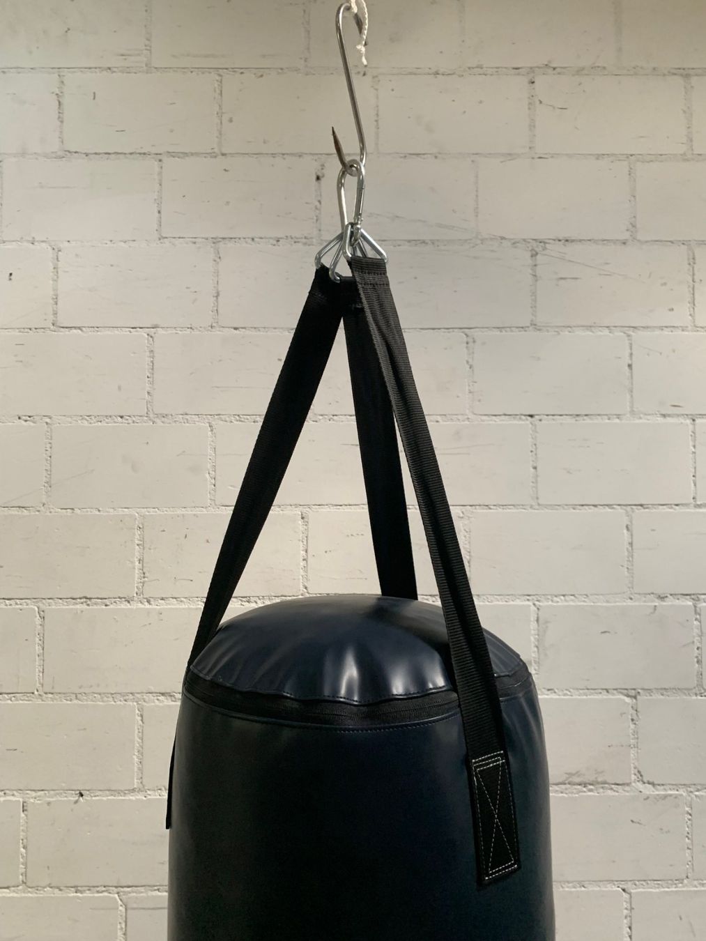 Decathlon Sacchi da boxe: Outshock Boxsack 100 cm, 20 Kilo mit Aufhängung – Usato da Wallisellen venduto da zappenduster 4