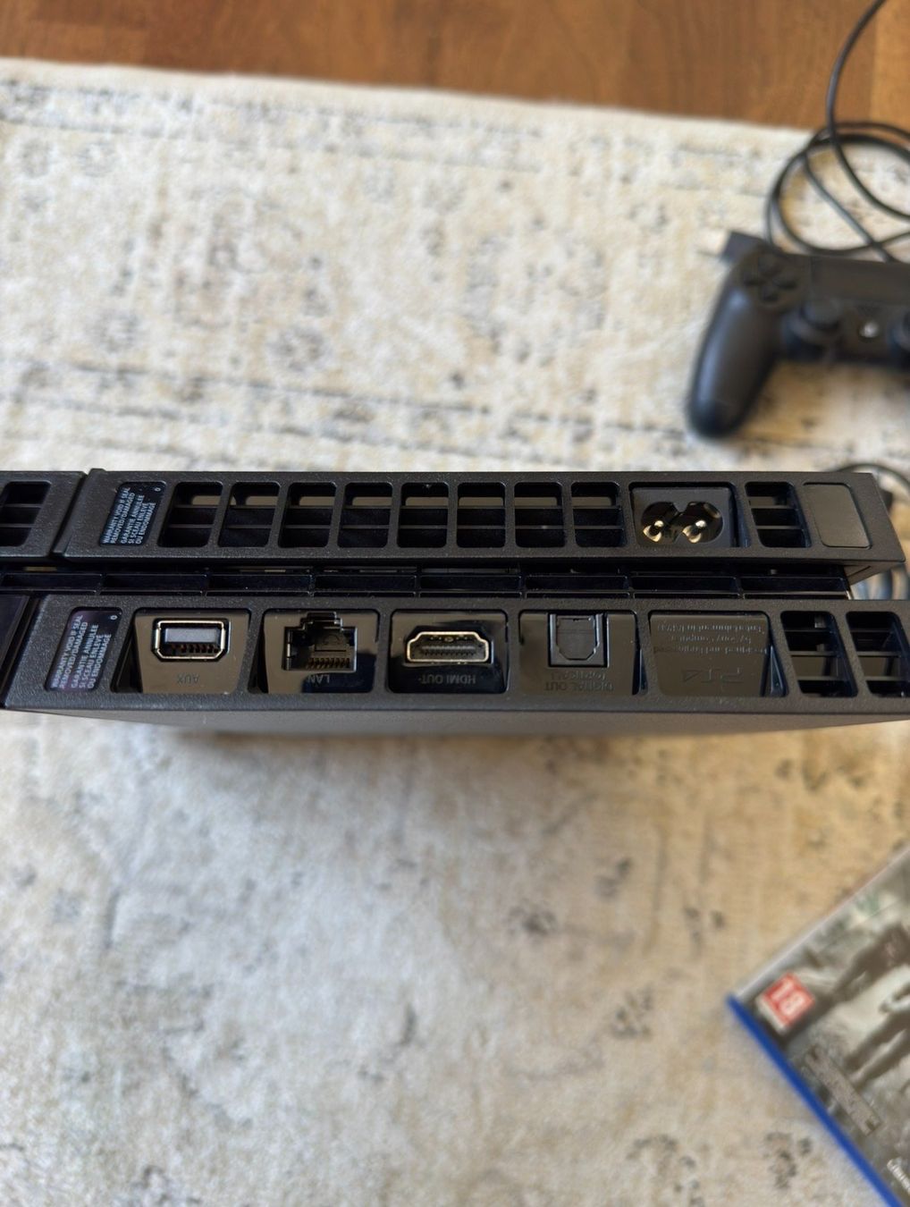 Sony Consoles: PS4 inkl. Controller & "The Division" – D'occasion à Kilchberg ZH par Torch2 2