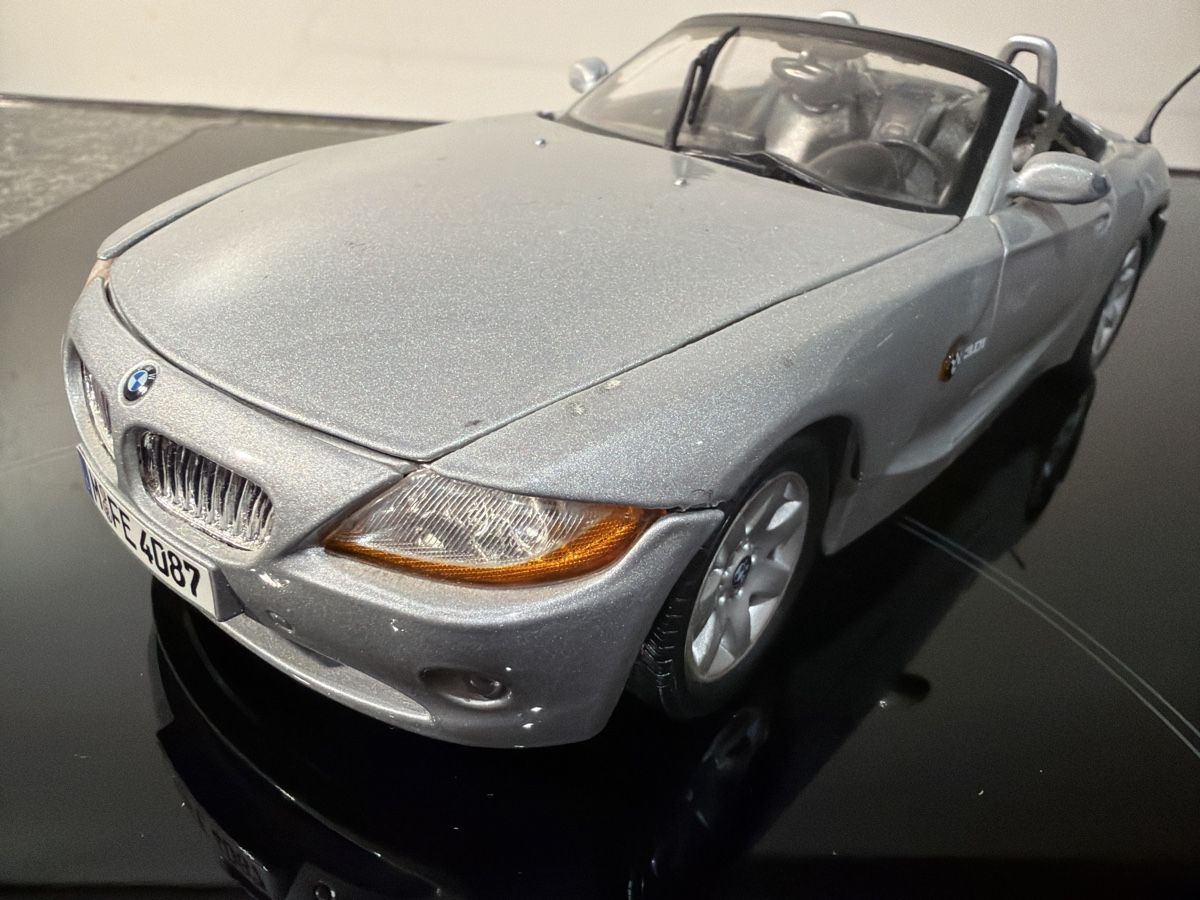 Motormax Modellautos: BMW Z4 Roadster - 1/18 - Motor Max – Gebraucht aus Wolfwil von Rolex1 7