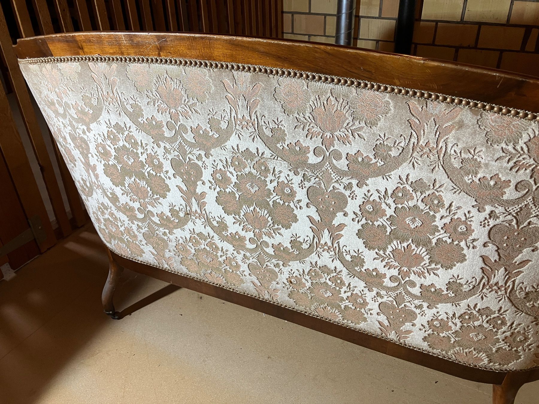 Divani: Antikes Sofa, Louis Philippe, Nussbaum, Velour de Chene – Usato da Bern venduto da MT-10 2