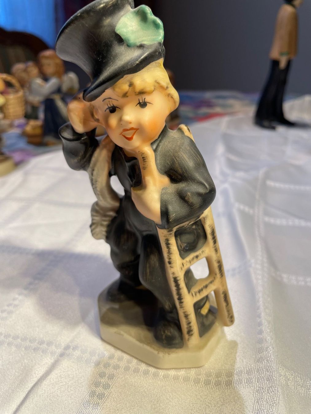 Statuette: Goebel Kaminfegerin – Usato da Biberstein venduto da Quarter0