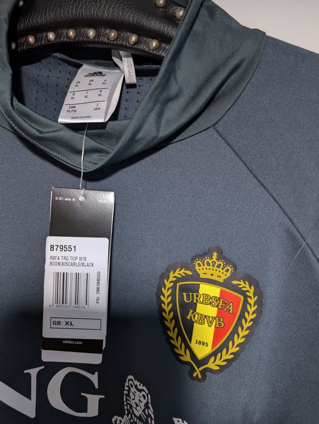 Adidas Canottiere & Pantaloni: BELGIEN TRAININGSTOP - GRÖSSE XL - ADIDAS - NEU – Usato da Spiegel b. Bern venduto da Natix