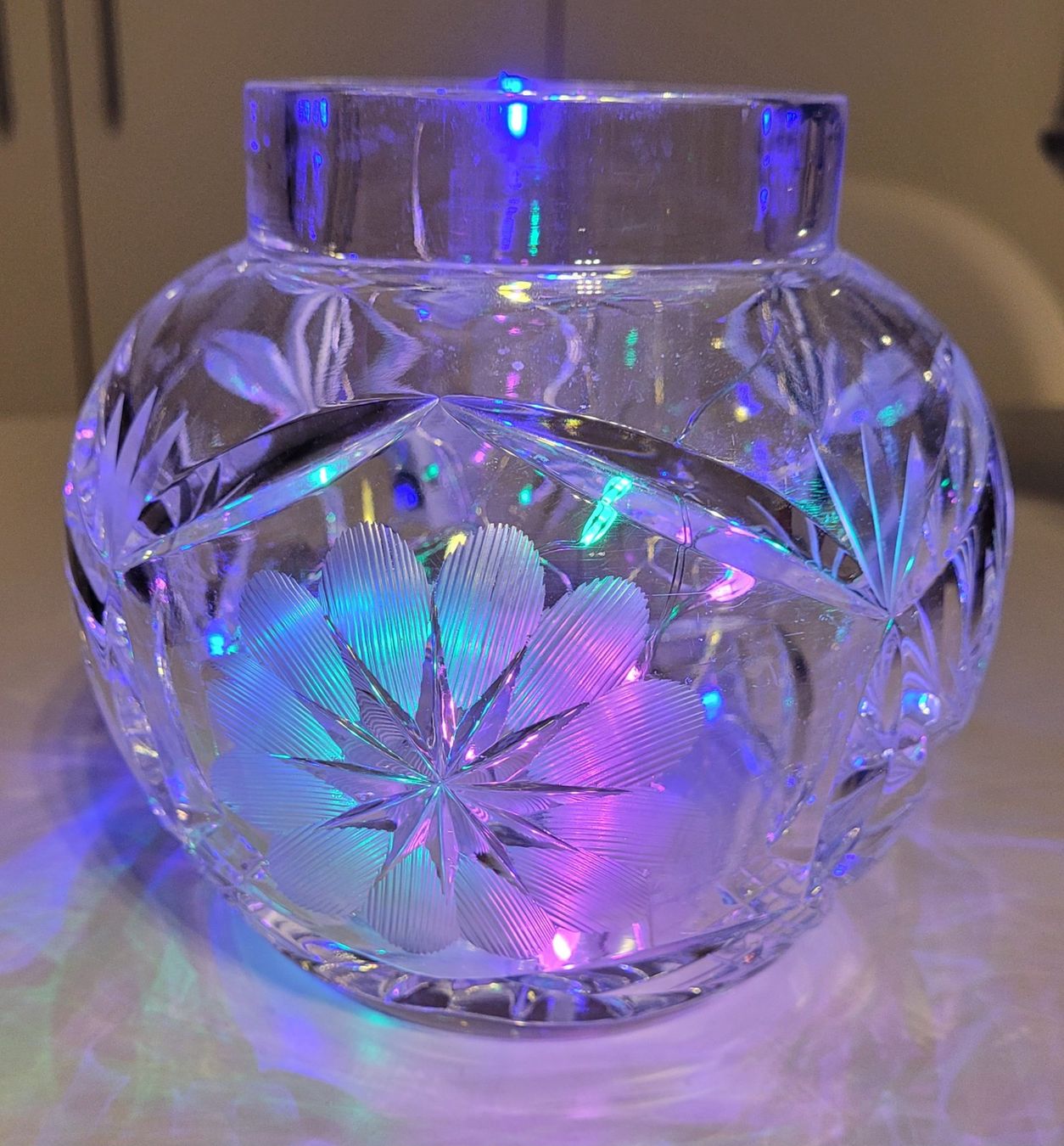 Vase & Récipients: Kristall-Vase – D'occasion à Niederdorf par Daivlis