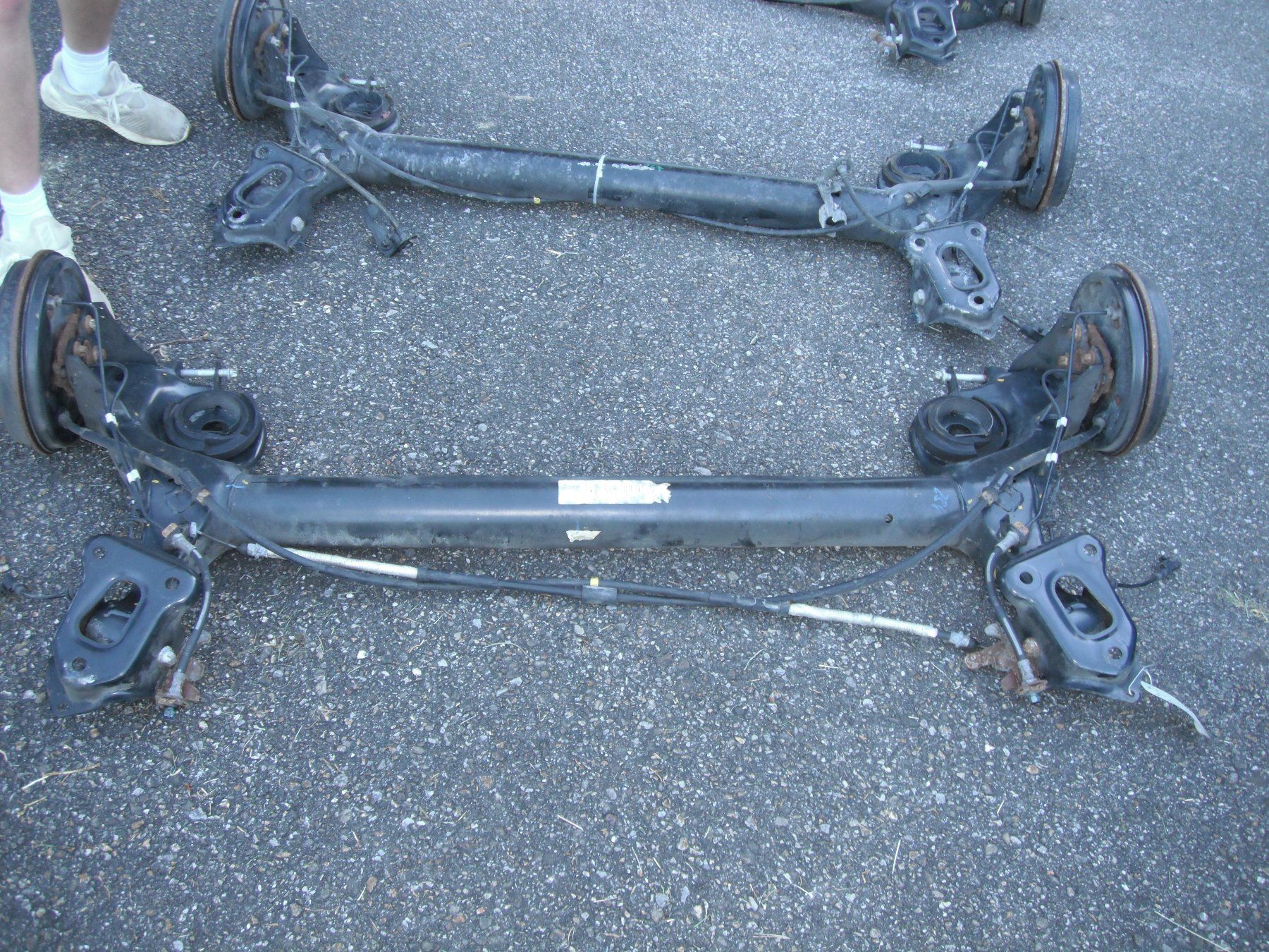 Opel Tutti pezzi di ricambio auto: Opel Corsa D Hinterachse – Usato da Ruswil venduto da bauz01