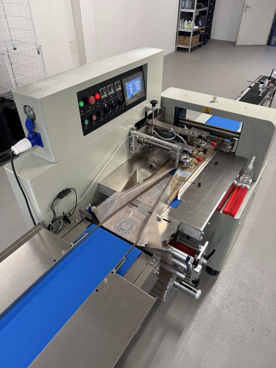 Tutte le macchine: Industrial Flow Wrapper - Efficient Packaging Solution – Nuovo (secondo la descrizione) da Wädenswil venduto da GlobalEcom 1