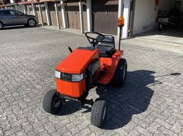 Traktor mit Anhänger 