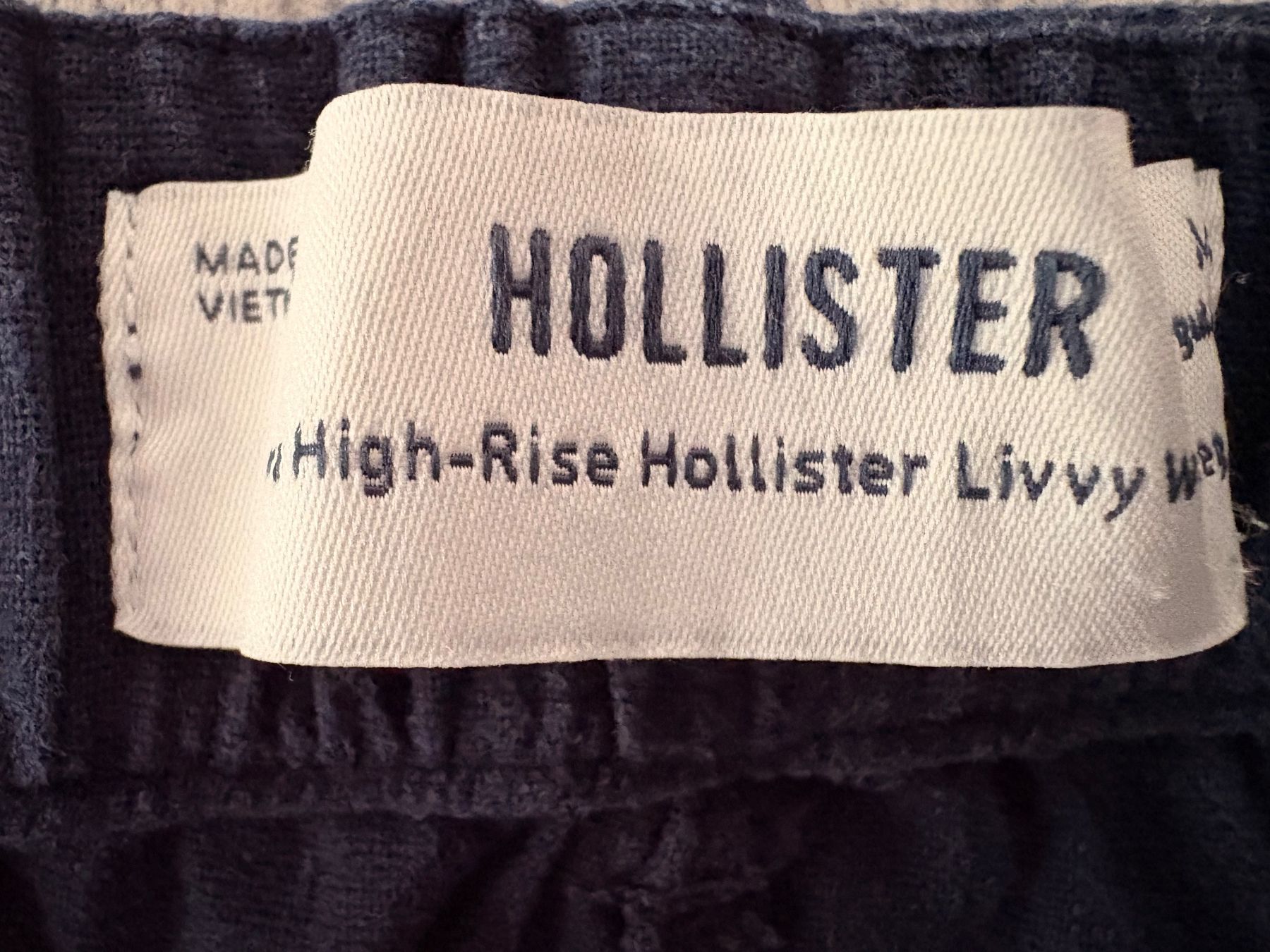 Hollister Pantalons: Sommerhose - Grösse M Regular - Hollister – D'occasion à Oberuzwil par Tomsi_9 2