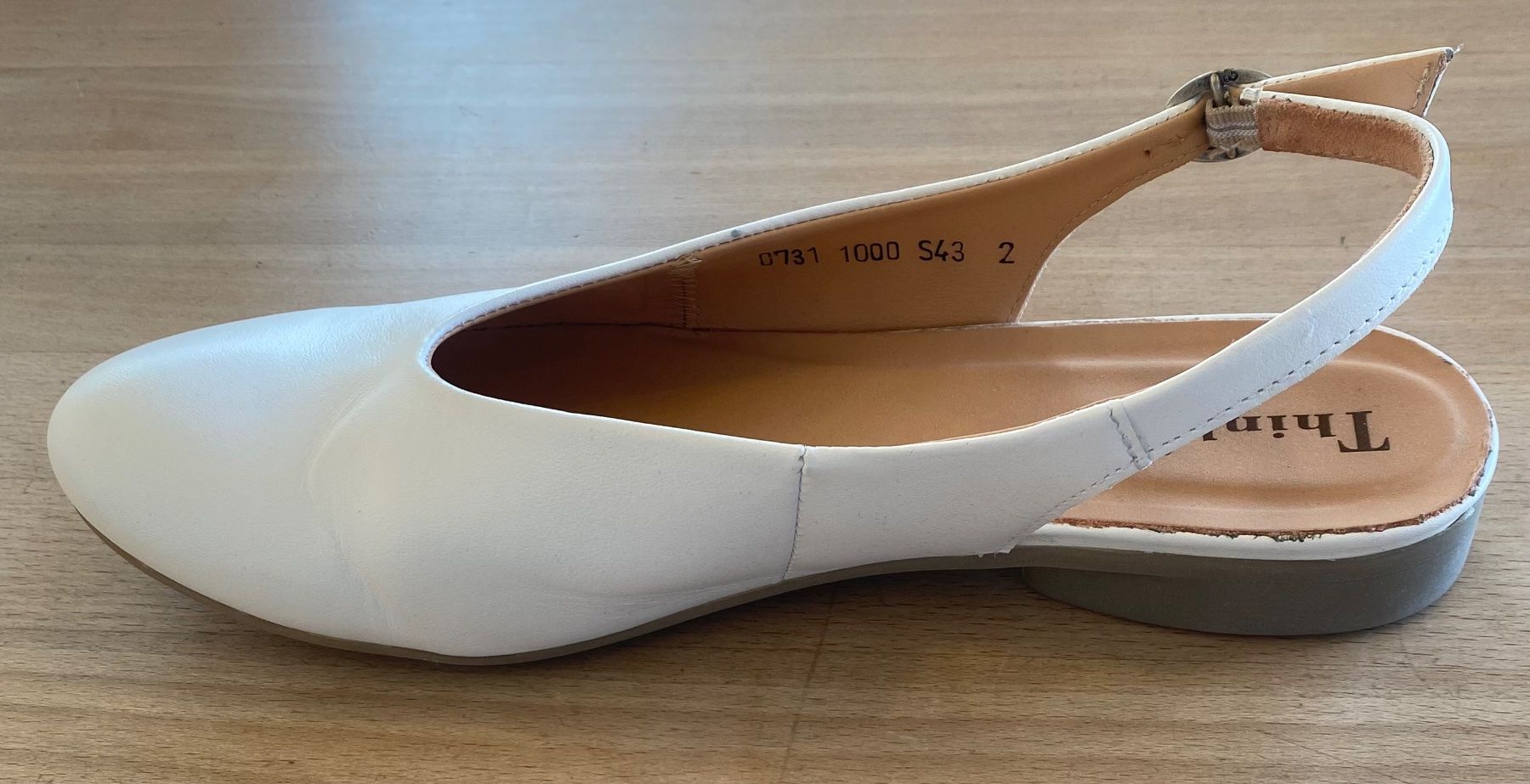 Think Scarpe da donna: Think! leather slingback shoes - white, size 43 – Nuovo (secondo la descrizione) da St-Légier-Chiésaz venduto da dav_5ryz 3