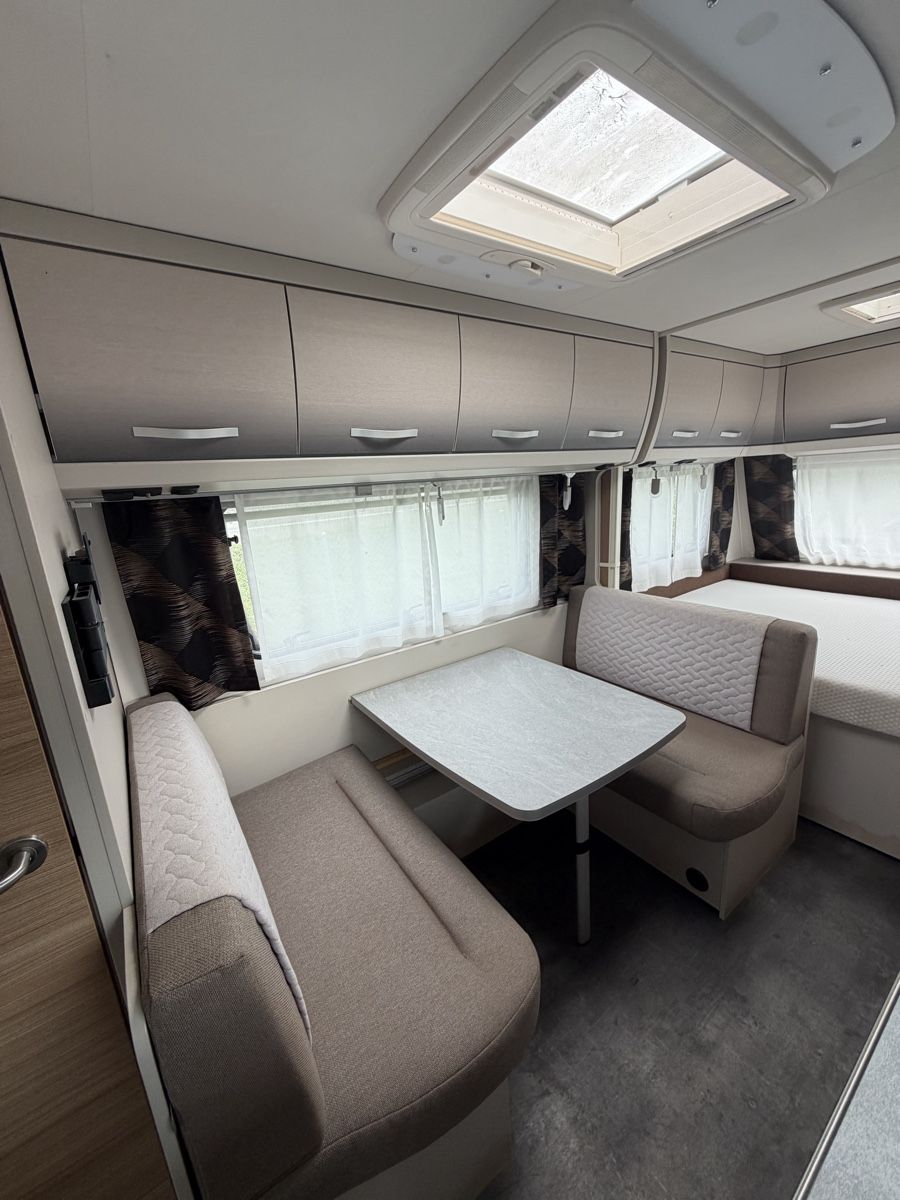 Dethleffs Véhicules de camping: Dethleffs Generation 515 QSK Wohnwagen – D'occasion à Ried-Brig par inf_k7jw 3
