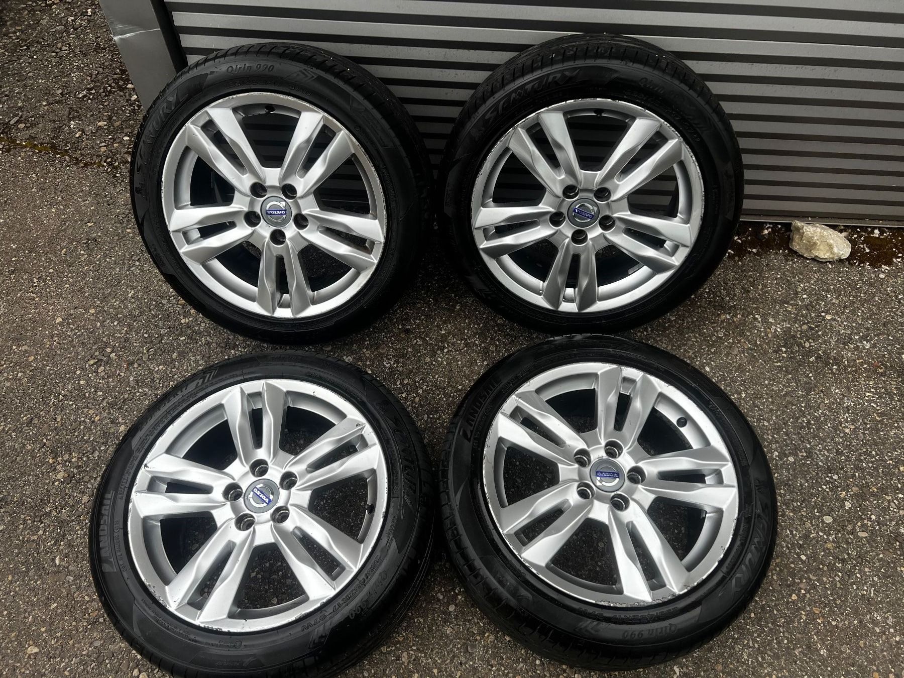 Volvo Pneumatici & Ruote complete: Volvo Räder – Usato da Riedholz venduto da Riedholz-Garage 5