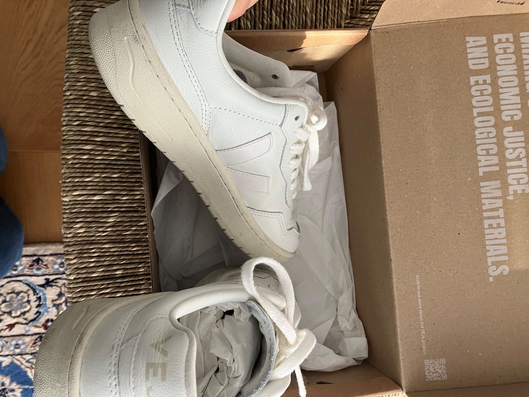 Veja Scarpe da donna: Veja V-90 Extra White Sneakers Gr. 38 – Usato da Bern venduto da clairedeluna 1