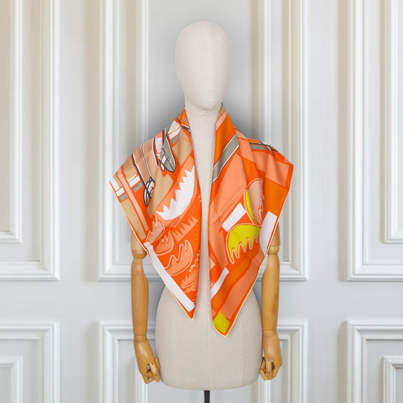 Hermès Foulard & Sciarpe: Hermès Carré " Sea, surf & fun" orange – Usato da Binningen venduto da Designerlabels 2