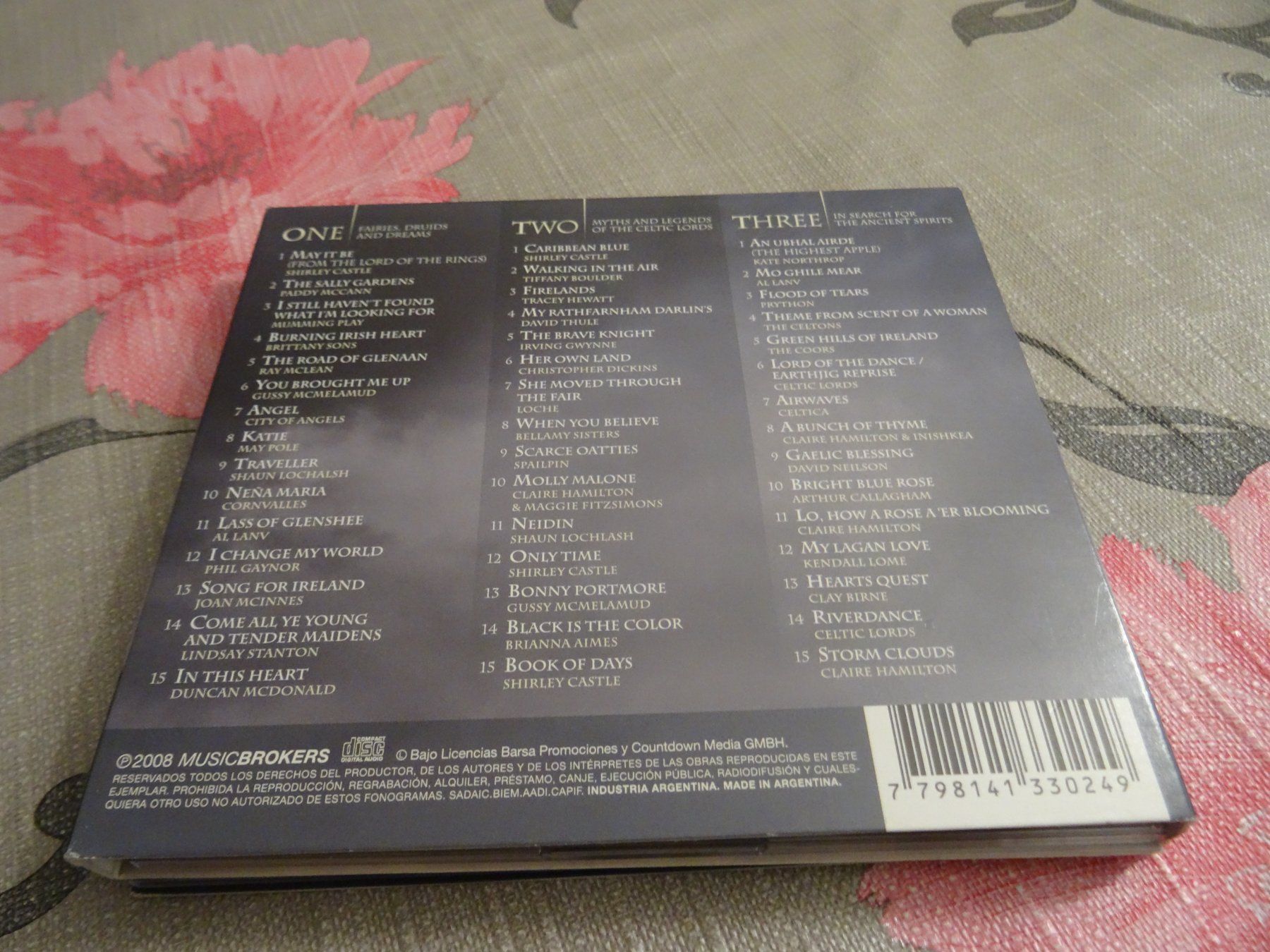 CD: Celtic Music - The Definitive Collection - 3CD Set – Usato da Olten venduto da Disc-Ausverkauf 2