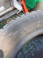 Pneu hiver GoodYear 205/60/16 96h