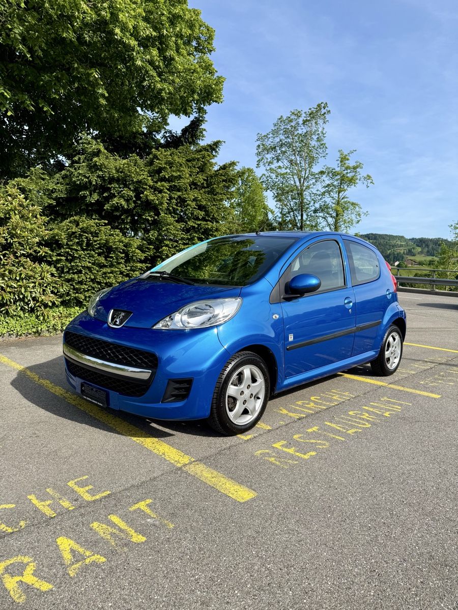 Peugeot Automobili: Peugeot 107 1.0 97000km – Usato da Lütisburg venduto da Deniiss 2
