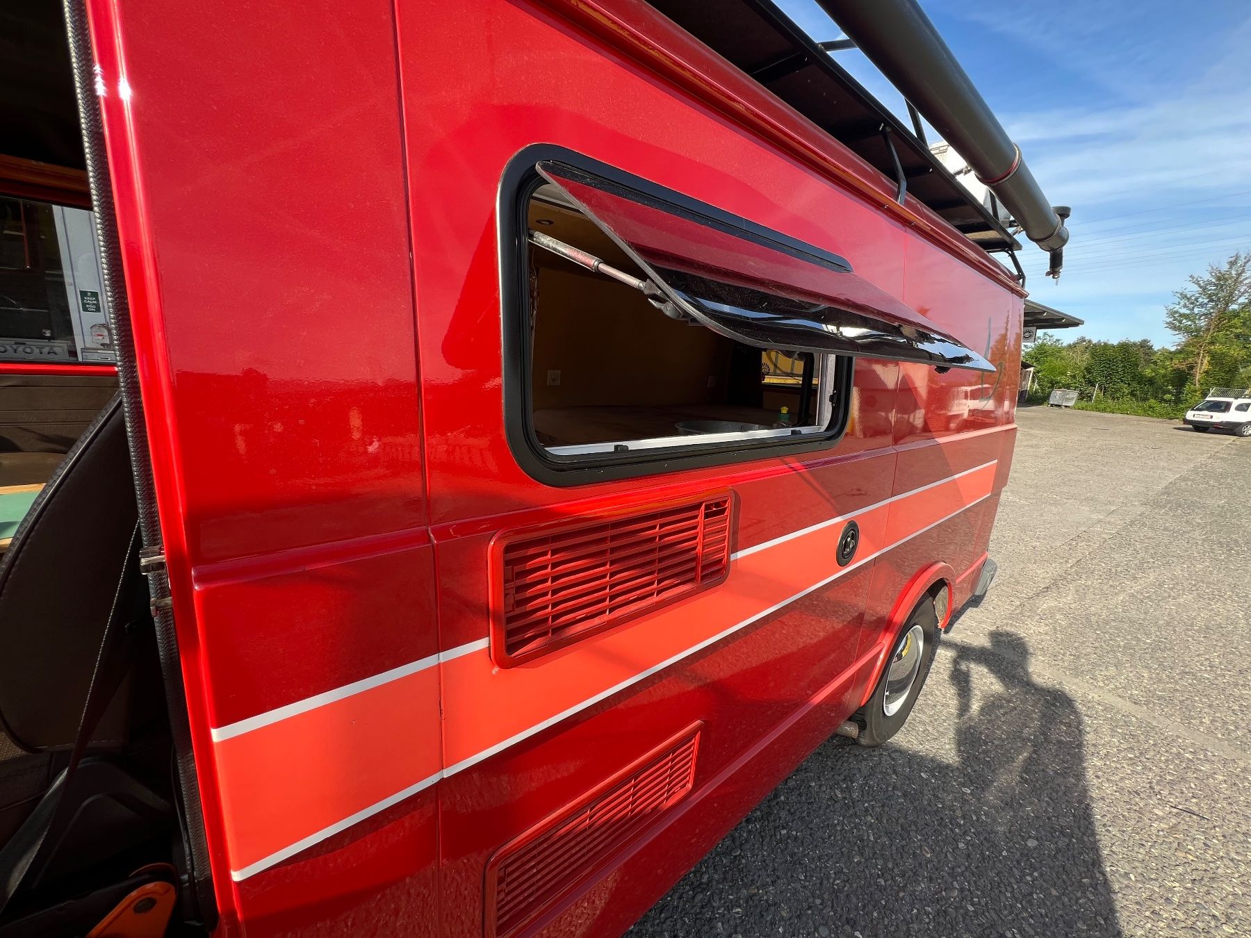 VW Veicoli da campeggio: VW LT 28 Bus / Camper – Usato da Solothurn venduto da and_fv56 4