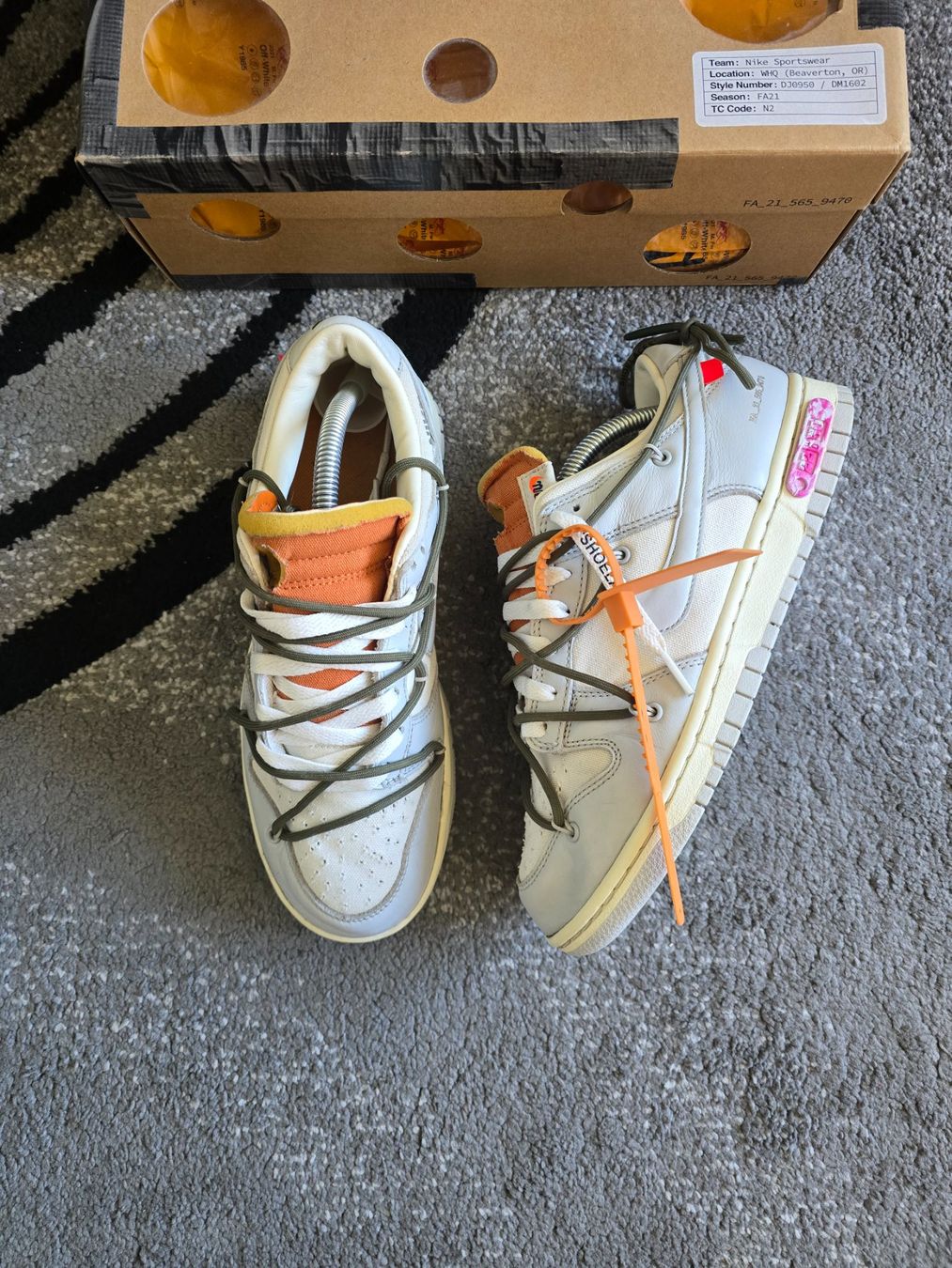 Scarpe da uomo: Dunk low off white Lot 22 – Usato da Bôle venduto da A_Kickstory