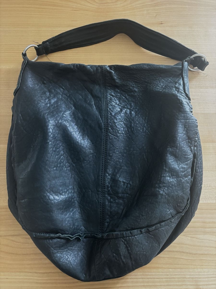Taschen für Damen: Ledertasche schwarz – Gebraucht aus Zürich von lennyk01 1