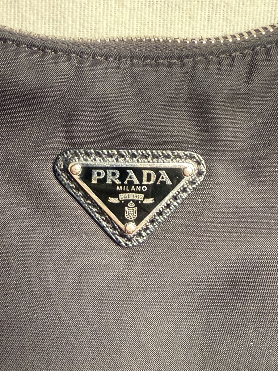 Prada Sacs femmes: Prada Re-Edition 2005 Mini Bag – Neuf (Voir description) à Solothurn par milena_03 3