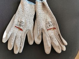 10 x NEUE Profi-Schnittschutzhandschuhe Gr. 9/M, Cut3 /Restp