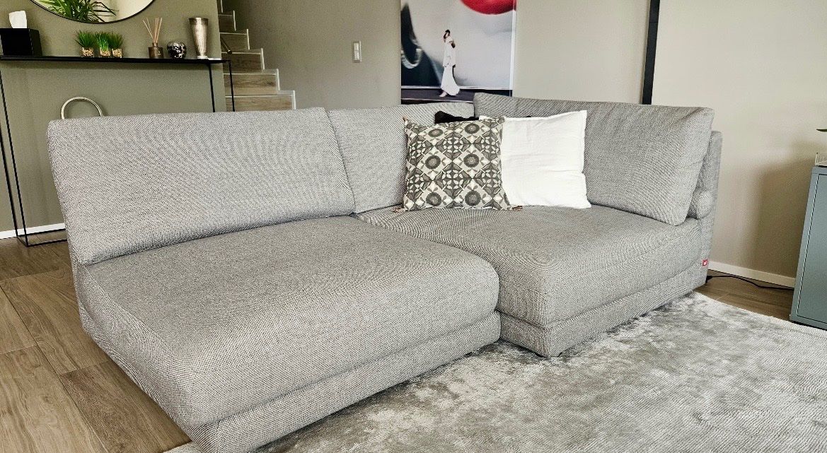 Sofas: Canapés poltronesofà à vendre – Gebraucht aus Châtel-St-Denis von felix023 1