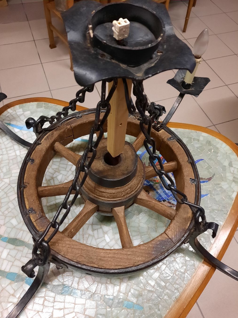 Lampadari & plafoniere: Originelle Schubkarrenrad-Deckenlampe – Usato da Vaduz venduto da DIESEL_60 2