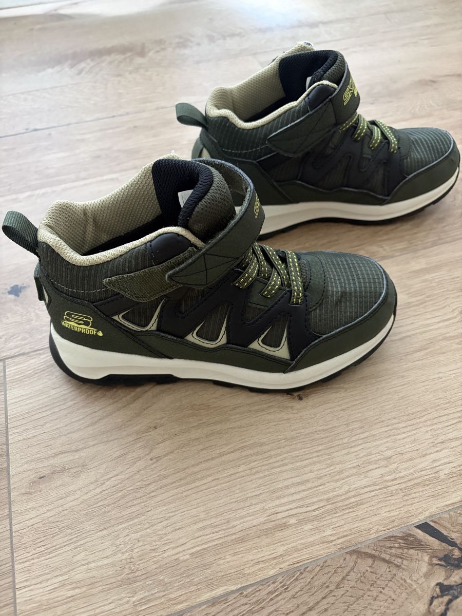 Skechers Scarpe per ragazzi: Waterproof Skechers  – Usato da Laupen ZH venduto da Elti2017 1