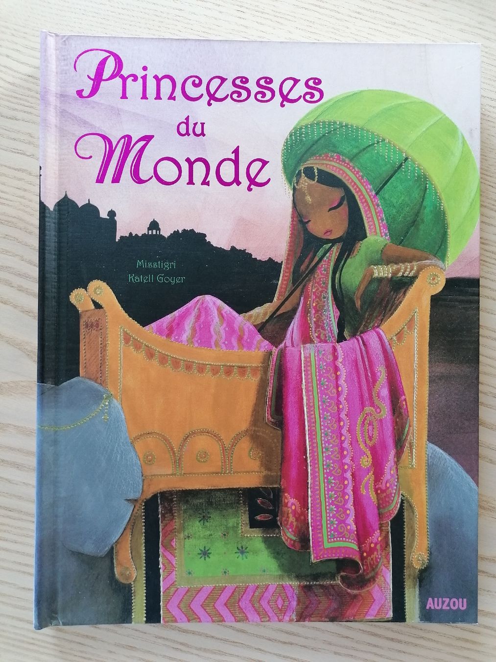 Libri: Princesses du monde – Nuovo (secondo la descrizione) da Bretigny-Morrens venduto da solveiga