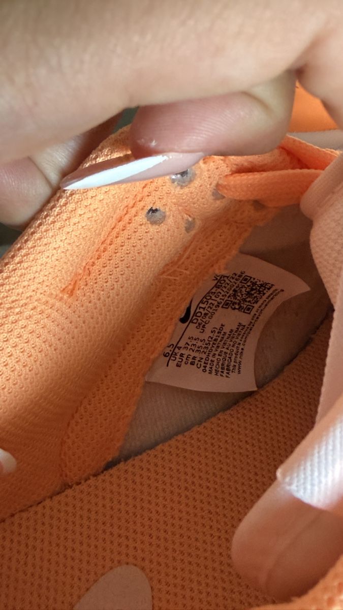 Nike Scarpe da donna: Nike Dunk Low Damenschuhe Orange Weiss Grösse 37.5 – Usato da Steinhausen venduto da Luxuryfashion123 2