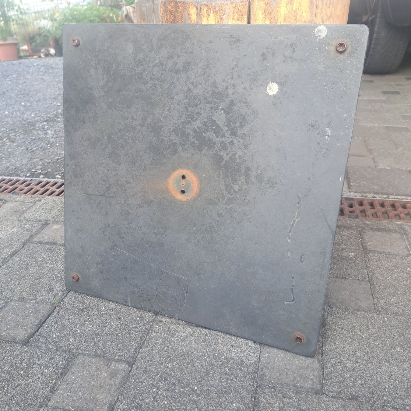 Plateaux: eisenguss platte – D'occasion à Benzenschwil par 007tinu 8